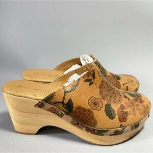 Sundance FIVE WORLDS Corianne Floral Tan Leather Wooden Heel Clogs